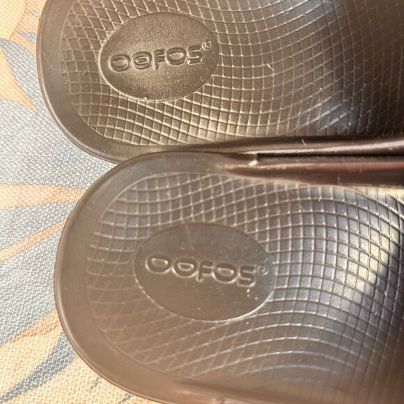 OOFOS OOahh Recovery Sandals Sport Slide On Black Women’s Size 7 - Picture 2 of 12